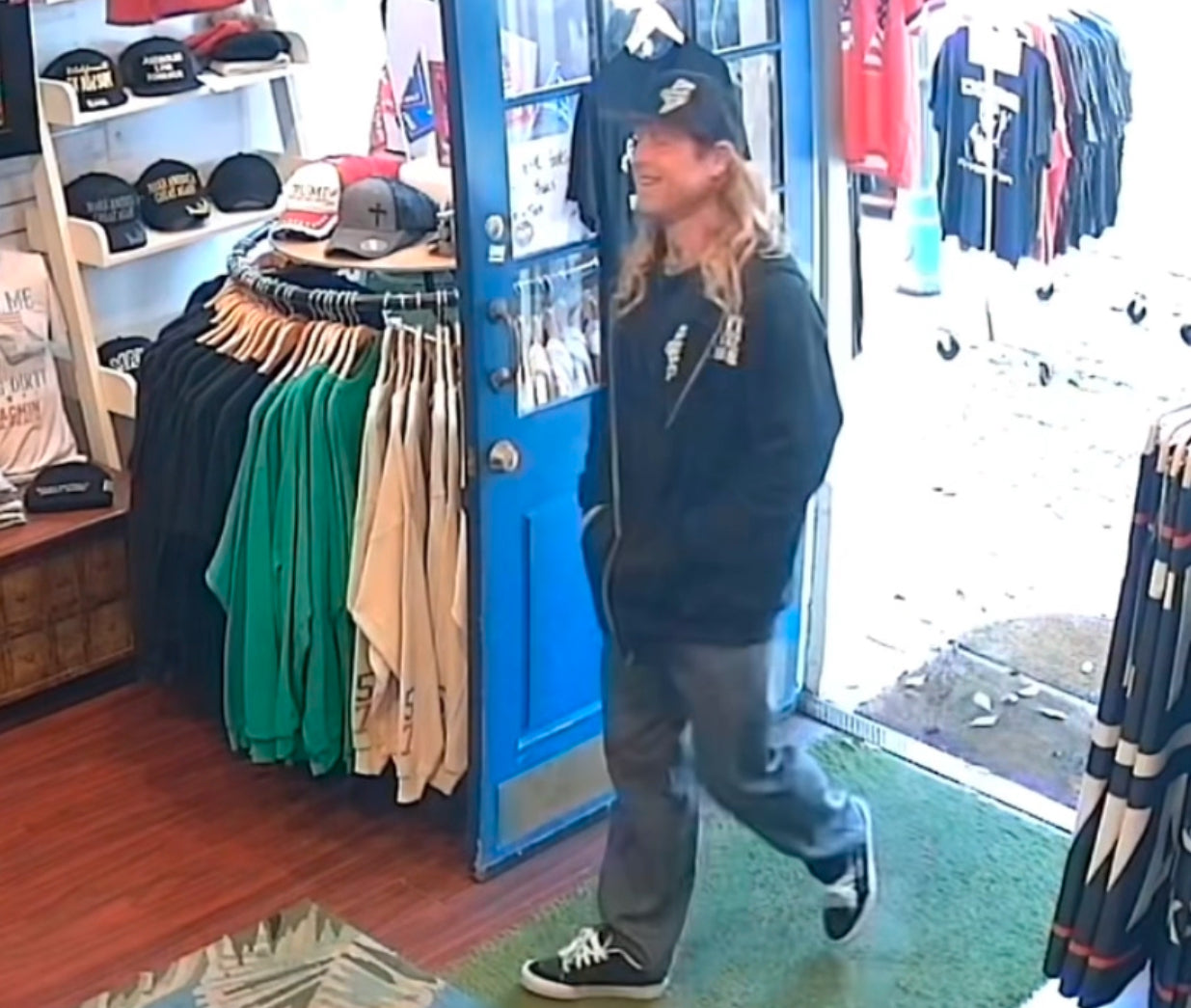 BEACHIN “BOLT” SNAP BACK HAT