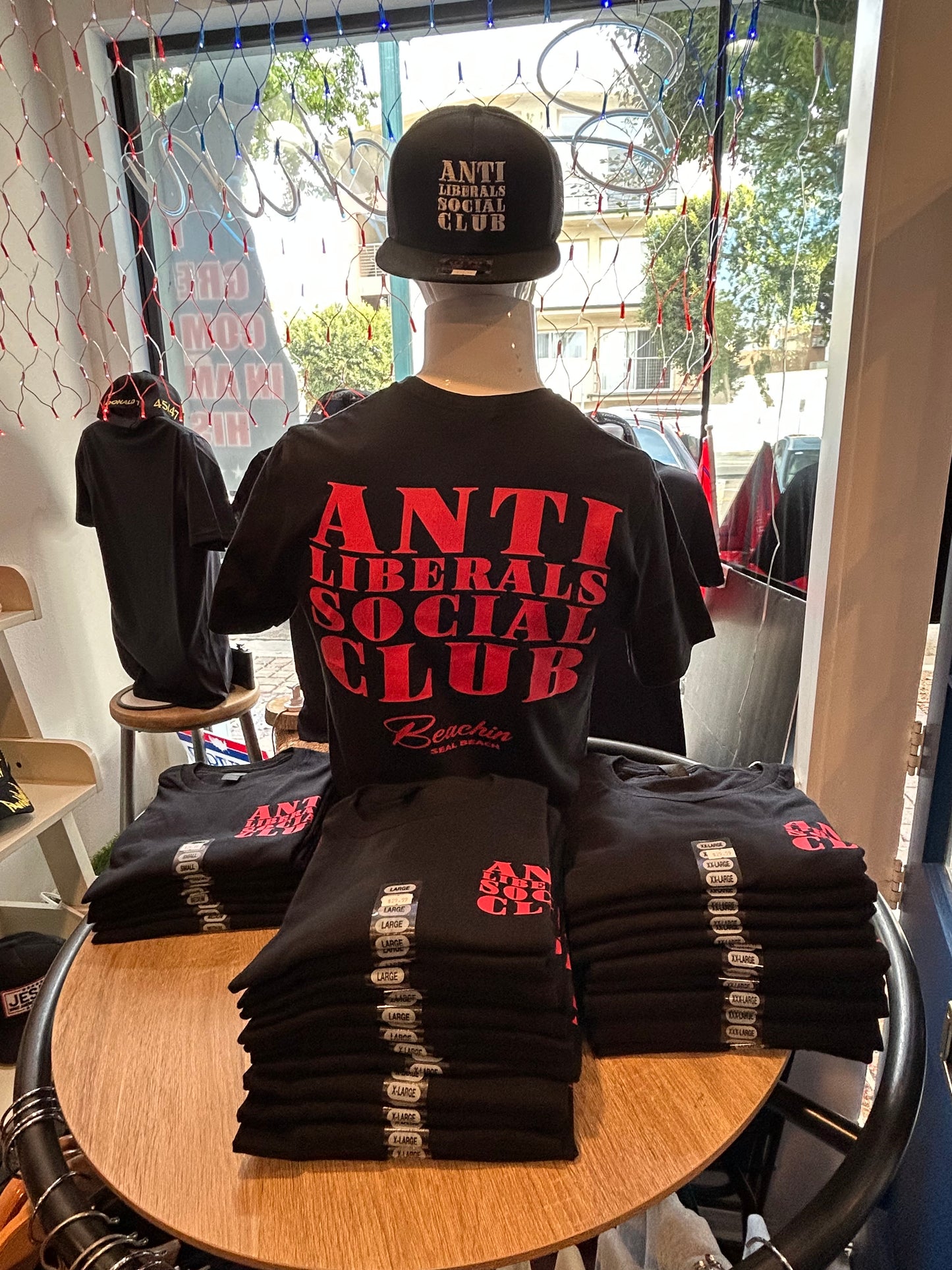 ANTI LIBERALS black red TEE